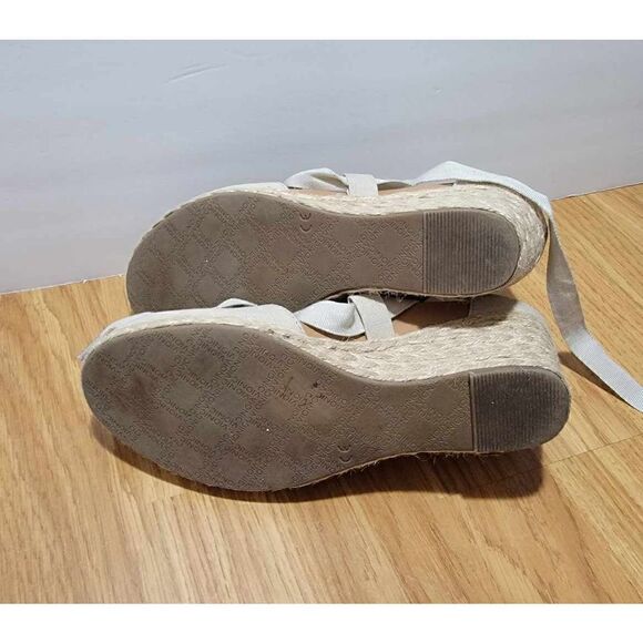 Vionic Aruba Kaitlyn Wedge 6.5 - Picture 10 of 10